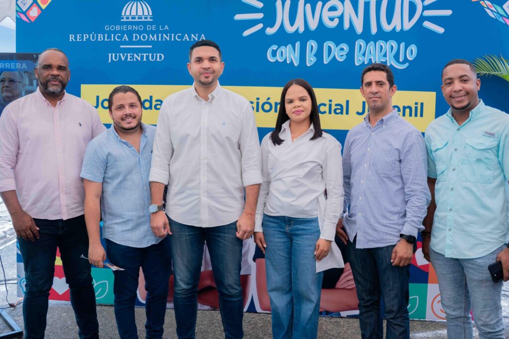 Carlos Valdez lleva el Estado al barrio: juventud, oportunidades y futuro en Los Alcarrizos