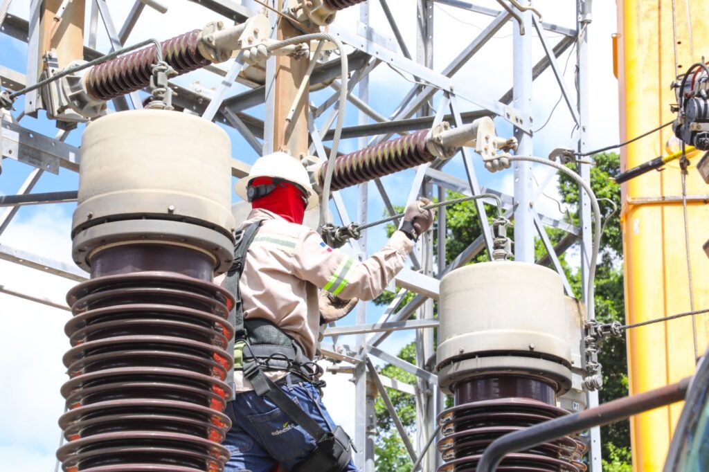 Edeeste apuesta por un mejor servicio eléctrico en Santo Domingo Este con descarga del Circuito EBRI05