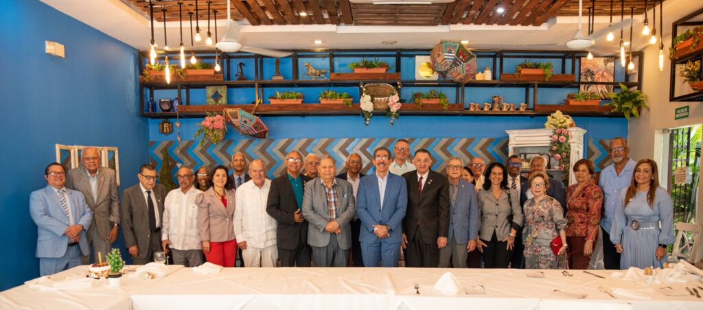 Asjana David recibe respaldo de notables médicos académicos de la Facultad de Ciencias de la Salud de la UASD