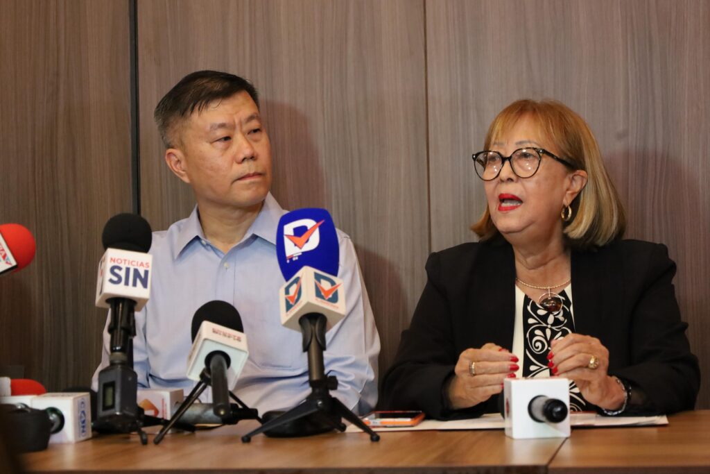 Colonia China llama al respeto y la convivencia en medio de operativos en la Duarte