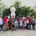 Fundación Flor para Todos entrega útiles escolares a más de un centenar de niños en el Barrio Chino