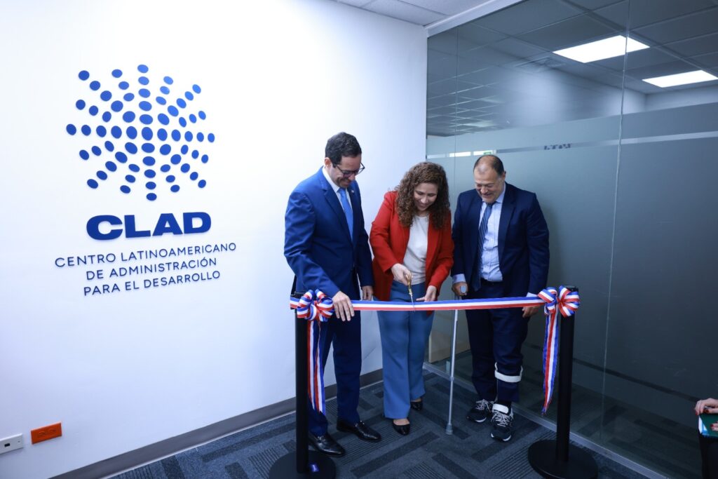 El CLAD establece una subsede en República Dominicana y deja inauguradas sus oficinas en el Ministerio de Administración Pública