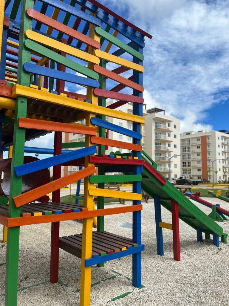 ¿Qué hará la Alcaldía del DN con las botellitas entregadas en Plásticos por Útiles Escolares?