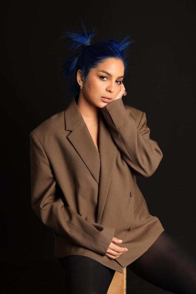 Lee Burgos deslumbra en Times Square con “A Pedir Su Mano” de Juan Luis Guerra en el espectáculo “Dominicana La Bella”