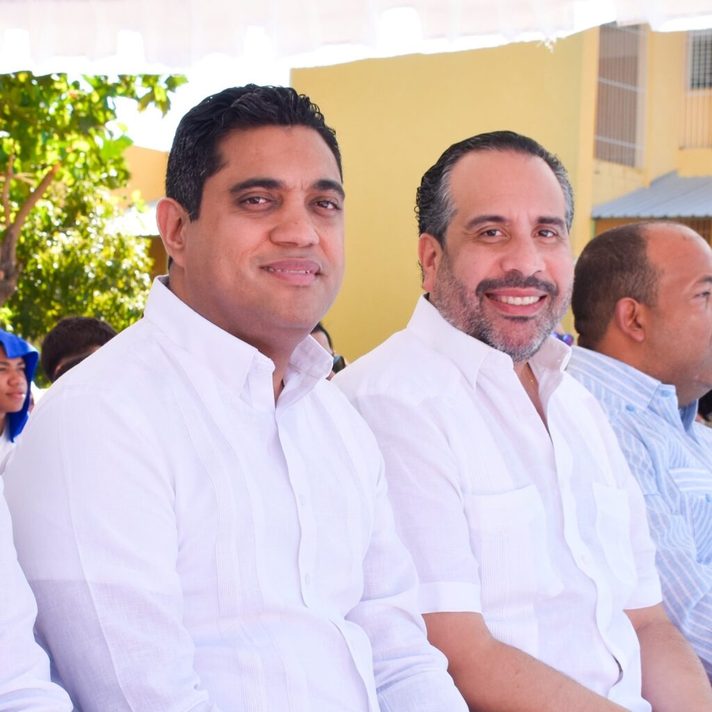 INEFI y MIDEREC aseguran apoyo premiaciones juegos deportivos San Vicente