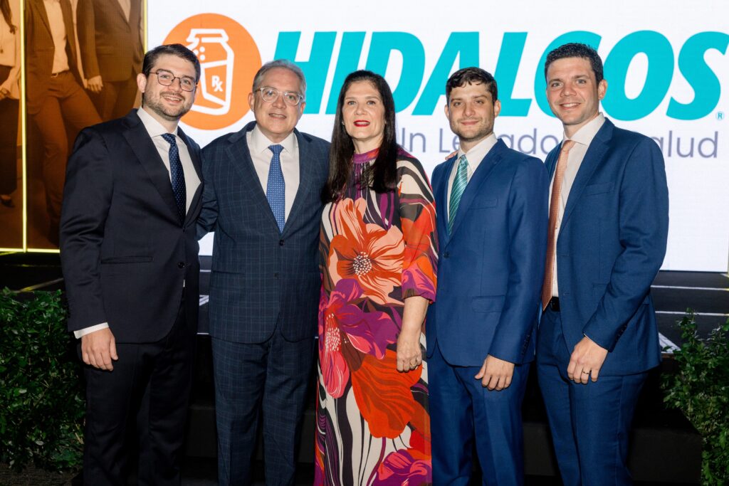Farmacias Los Hidalgos celebra sus 50 años de compromiso con la Salud y la Vida