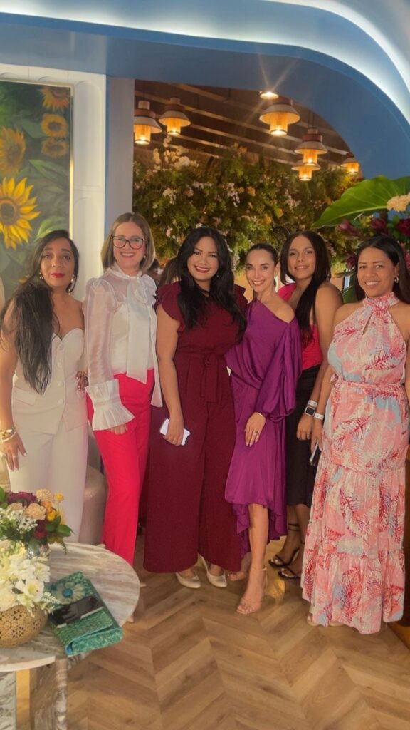 Mujer Lidera 360° celebra el Brunch Lúdico “Conócete, Líderate y Transforma tu Vida”: Suelto y Elijo
