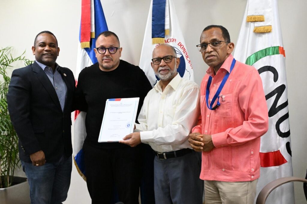 ADP lanza estudio nacional sobre la salud del magisterio