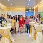 Emporio de Belleza Clinic da la bienvenida a la Navidad con un emotivo encendido de su árbol navideño