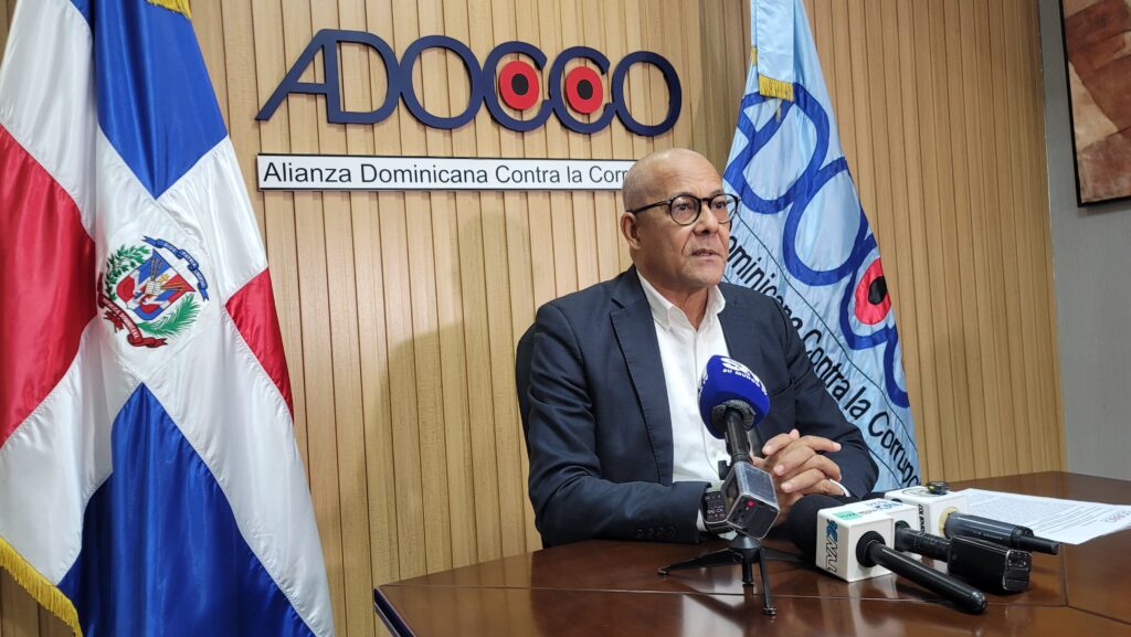 ADOCCO dice Carlos Pimentel falta a la verdad sobre el proceso de Licitación Licencias de Conducir del INTRANT