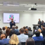 Lenny Salcedo conmueve en la Cámara de Diputados durante celebración del Mes y Día Nacional de la Biblia