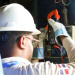 Edeeste y Pgase logran otro golpe contra las conexiones ilegales en comercios de Boca Chica