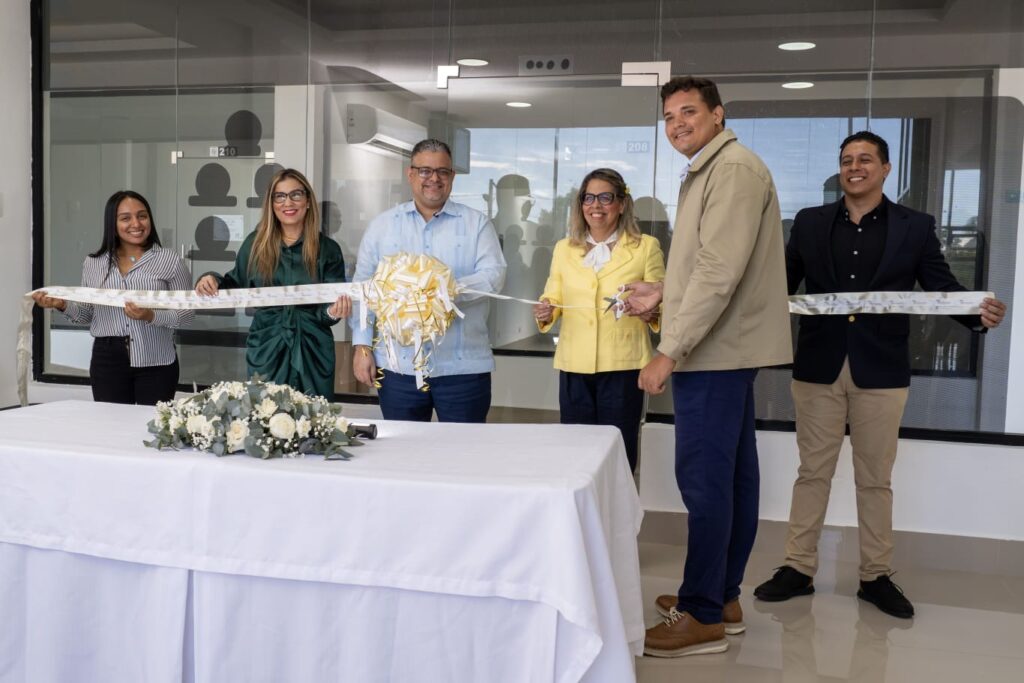 Seguros Pepín inaugura oficina en Tamboril