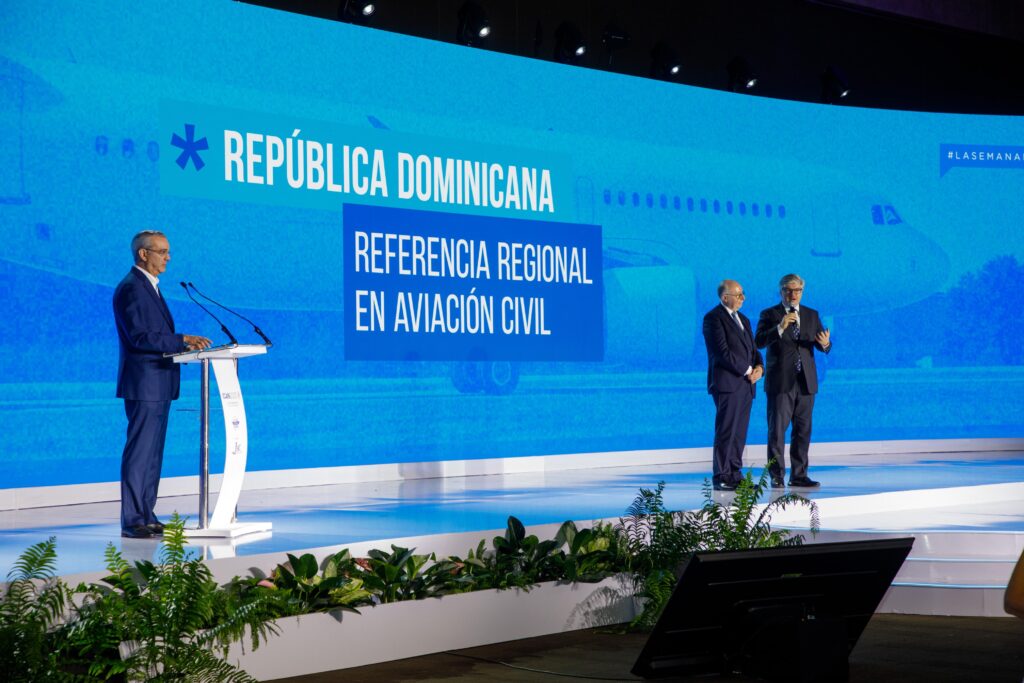 Presidente Abinader dice “sin conectividad aérea no hay éxito en turismo”; reitera firme posición de RD como referente regional en aviación civi