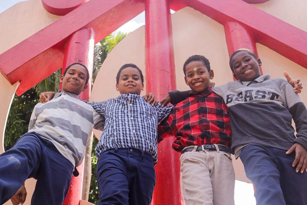 El Hogar de Acogida «Quédate con Nosotros» celebra 25 años de servicio a la niñez y adolescencia en situación de riesgo.