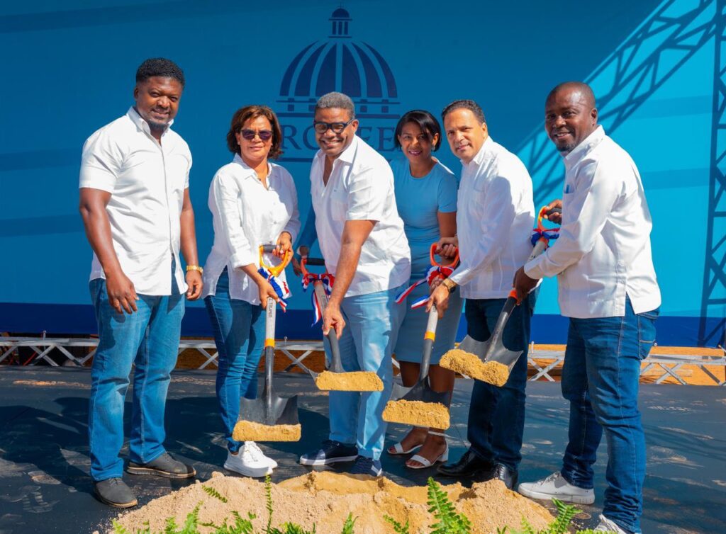 Propeep inicia construcción de la Plaza Comunitaria Chirino en Monte Plata