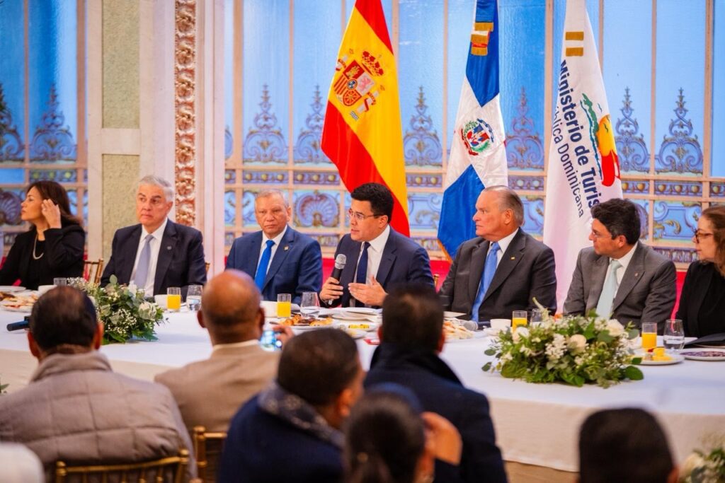 República Dominicana logra acuerdos en FITUR por más de 885 mil millones de pesos.