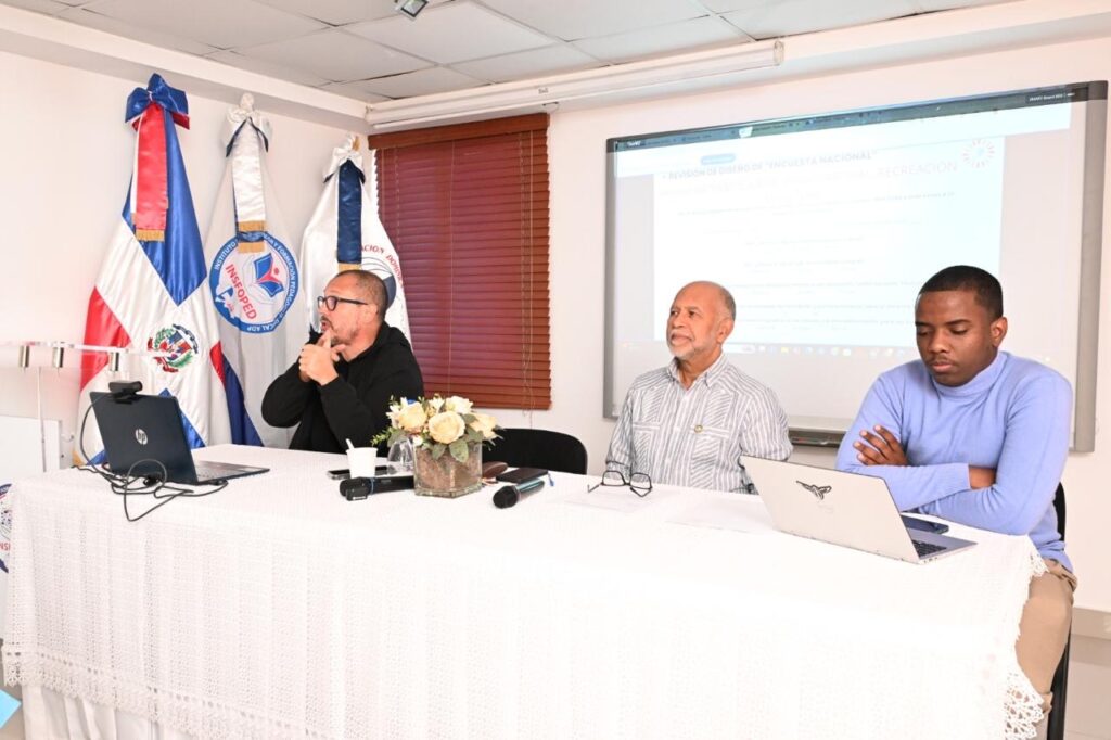 ADP capacita dirigentes para estudio nacional sobre salud docente