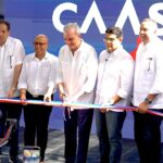 Presidente Abinader y director de la CAASD entregan saneada cañada Los Peralejos