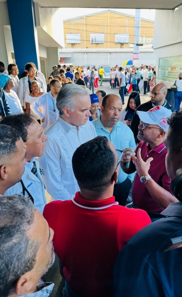 Ministro De Camps destaca inversión en capacitación docente, apoyo a las familias y fortalecimiento de la educación técnico-profesional