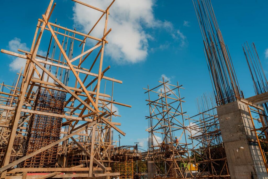 Paliza supervisa avances de Línea 3 del Teleférico SD; primera fase estará lista en diciembre