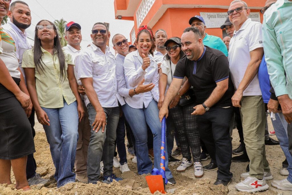 Alcaldía en el Barrio SDN lleva soluciones a Sabana Perdida