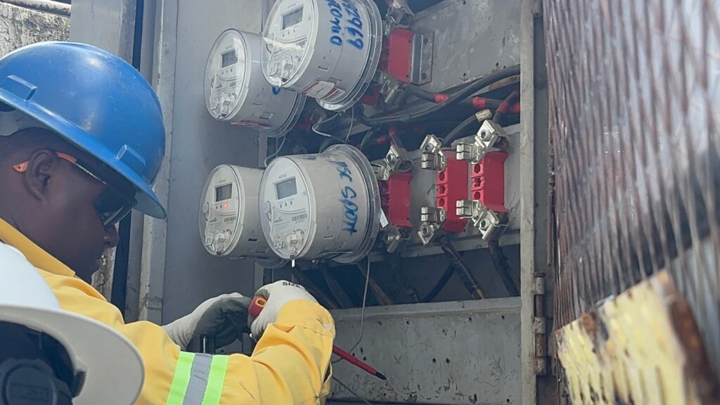 Pgase y Edeeste intensifican lucha contra el fraude eléctrico: detectan pérdidas millonarias en conexión irregular en Plaza Fama