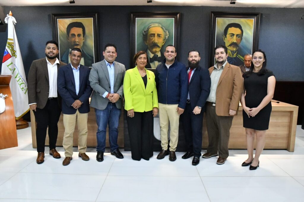 Alcaldía vegana declara huéspedes distinguidos a delegación municipal de Costa Rica invitada por Los Plus