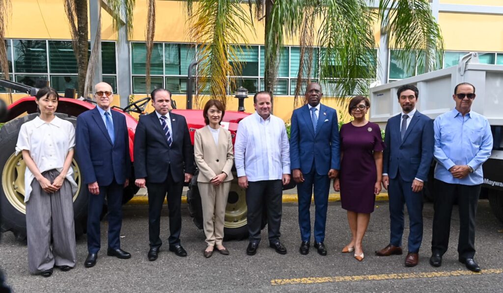 Cooperación entre República Dominicana y Japón fortalece capacidades para enfrentar el sargazo.