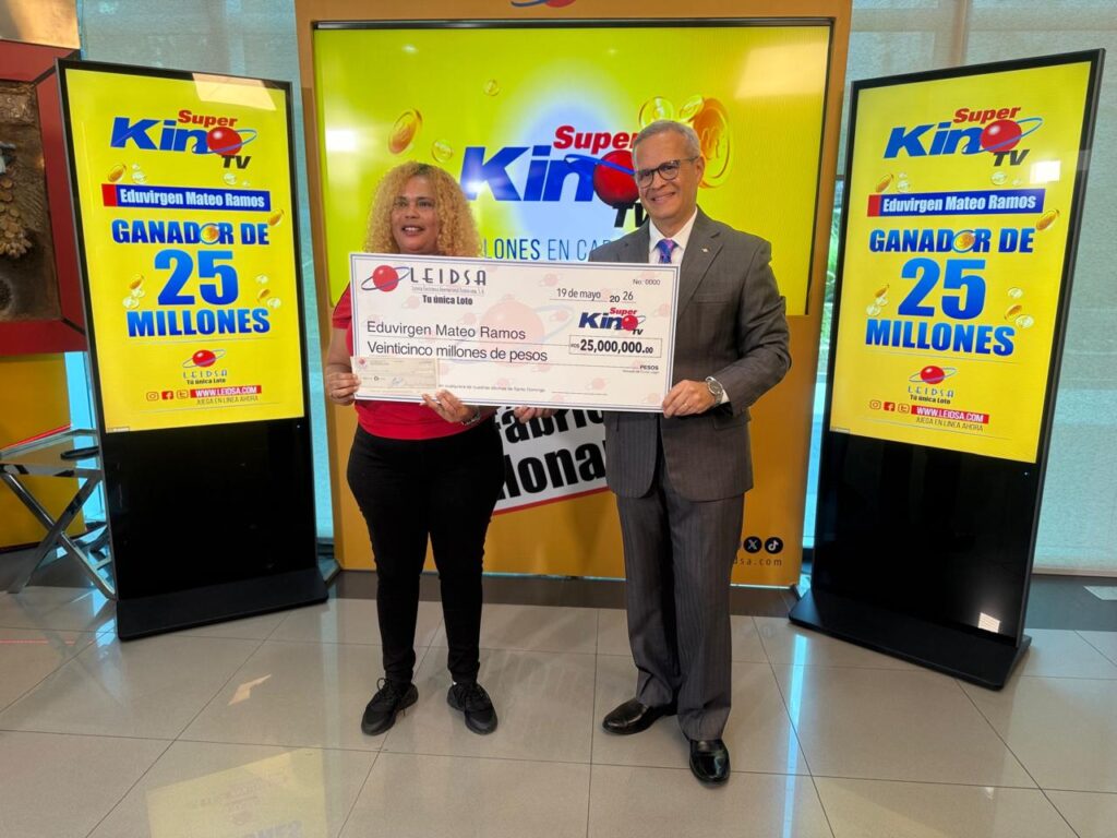 LEIDSA entrega 25 millones de pesos a ama de casa ganadora del Súper Kino TV