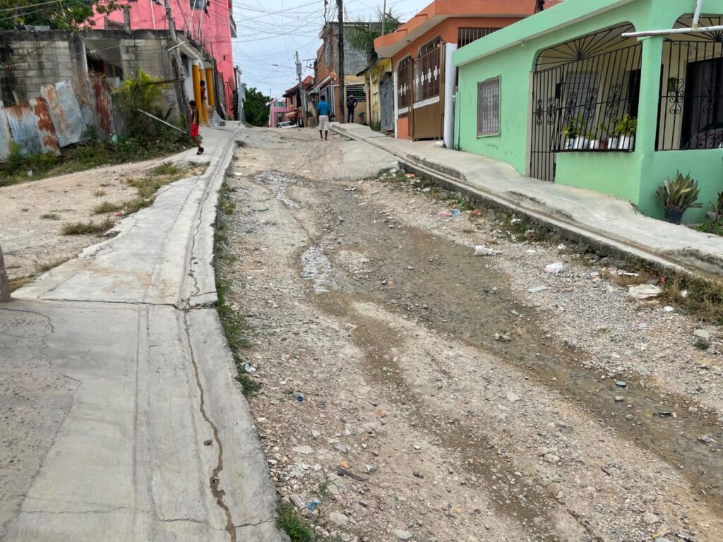 Moradores del Sector Casa Vieja reclaman el arreglo de sus calles.