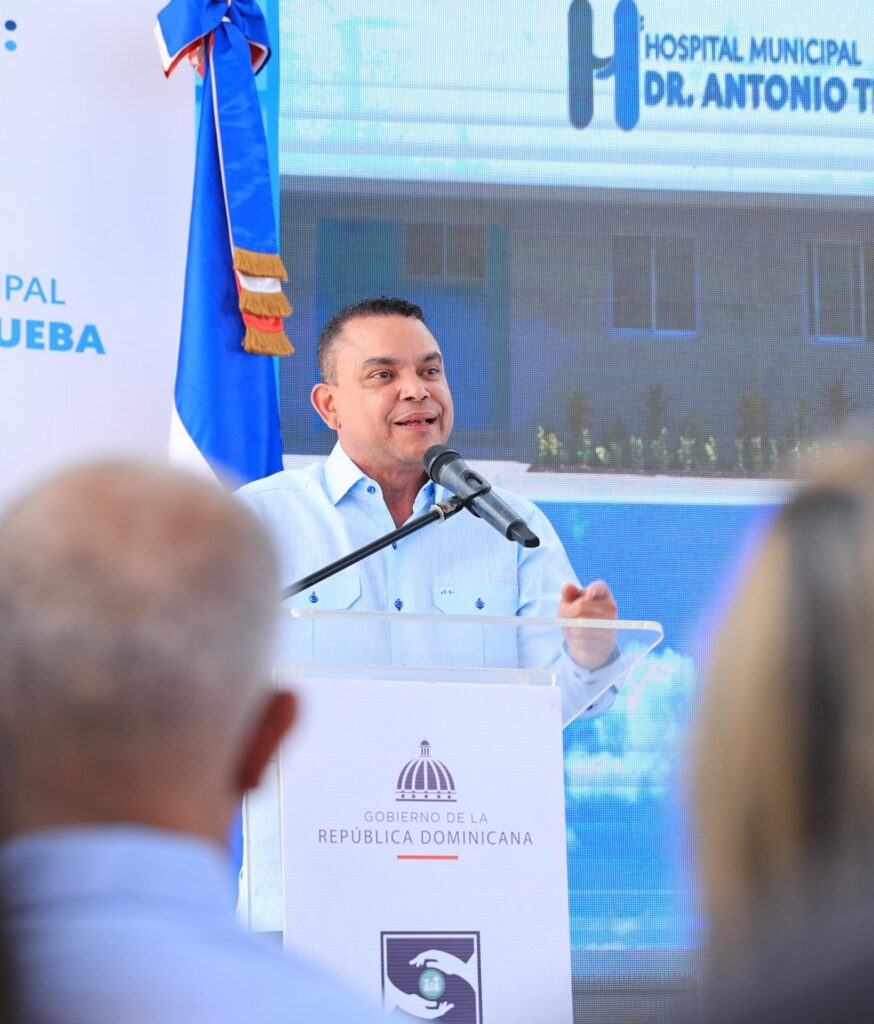 Presidente Abinader encabeza entrega del remozamiento y ampliación del Hospital Periférico Dr. Antonio Trueba en Santiago